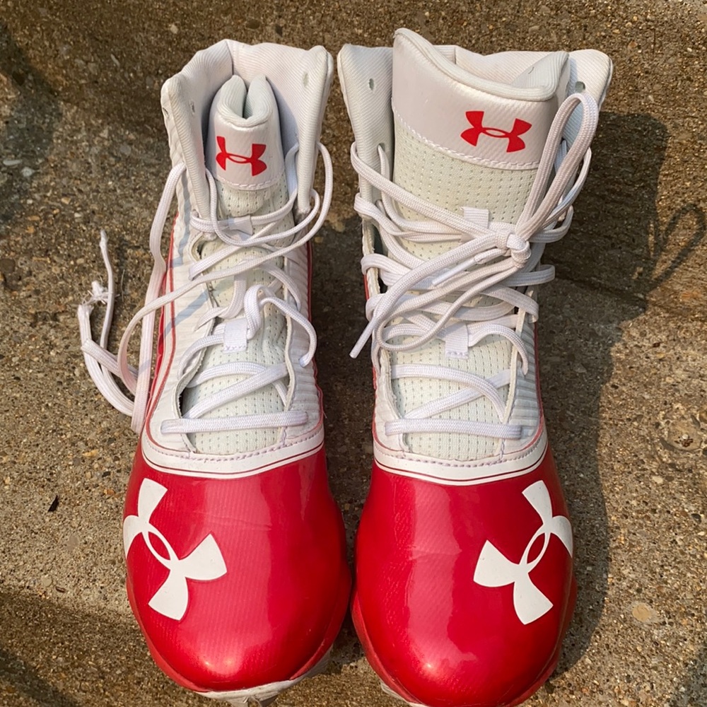 Excellent condition UArmour football cleats size 7